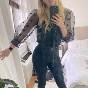Mesh sleeve polka dot black top - us 6